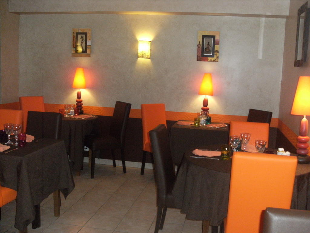 Les Confins Du Perche Hotel Tuffe Luaran gambar